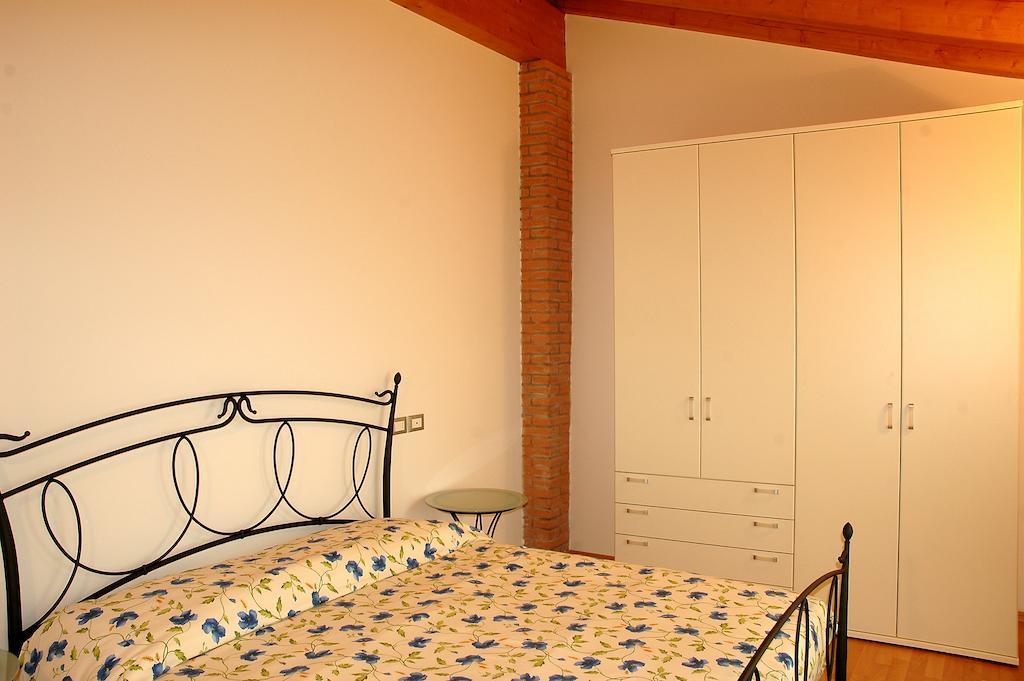 Agriturismo Al Tralcio วาเลจโจ ซูล มินโช ภายนอก รูปภาพ